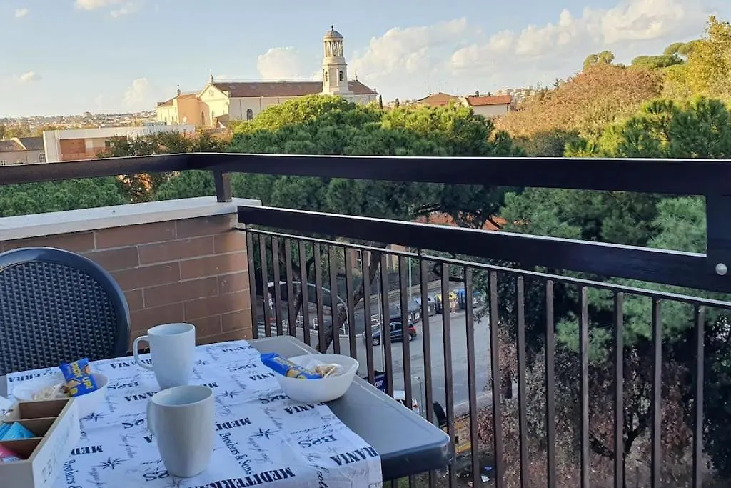 White Mary House For Two People Apartment Rome